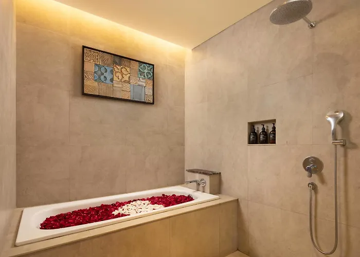 Sanctoo Suites & Villas Resort Sukawati